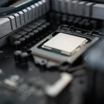 Nowe chipy laptopowe Qualcomm naprawdę wypadają w porównaniu do Apple, Intel i AMD